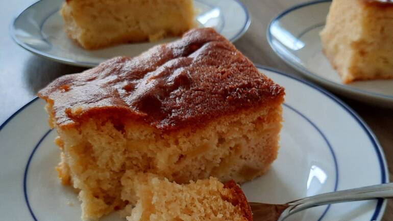 Honig-Apfelkuchen