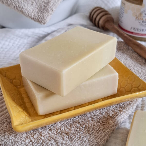 Honig-Olivenöl-Seife "Pures Glück", 100g – Bild 2